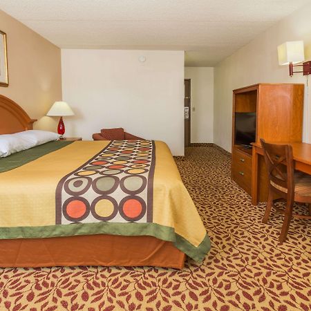 Super 8 By Wyndham Colo. Sprs. Garden Of The Gods Hotel Колорадо Спрингс Екстериор снимка